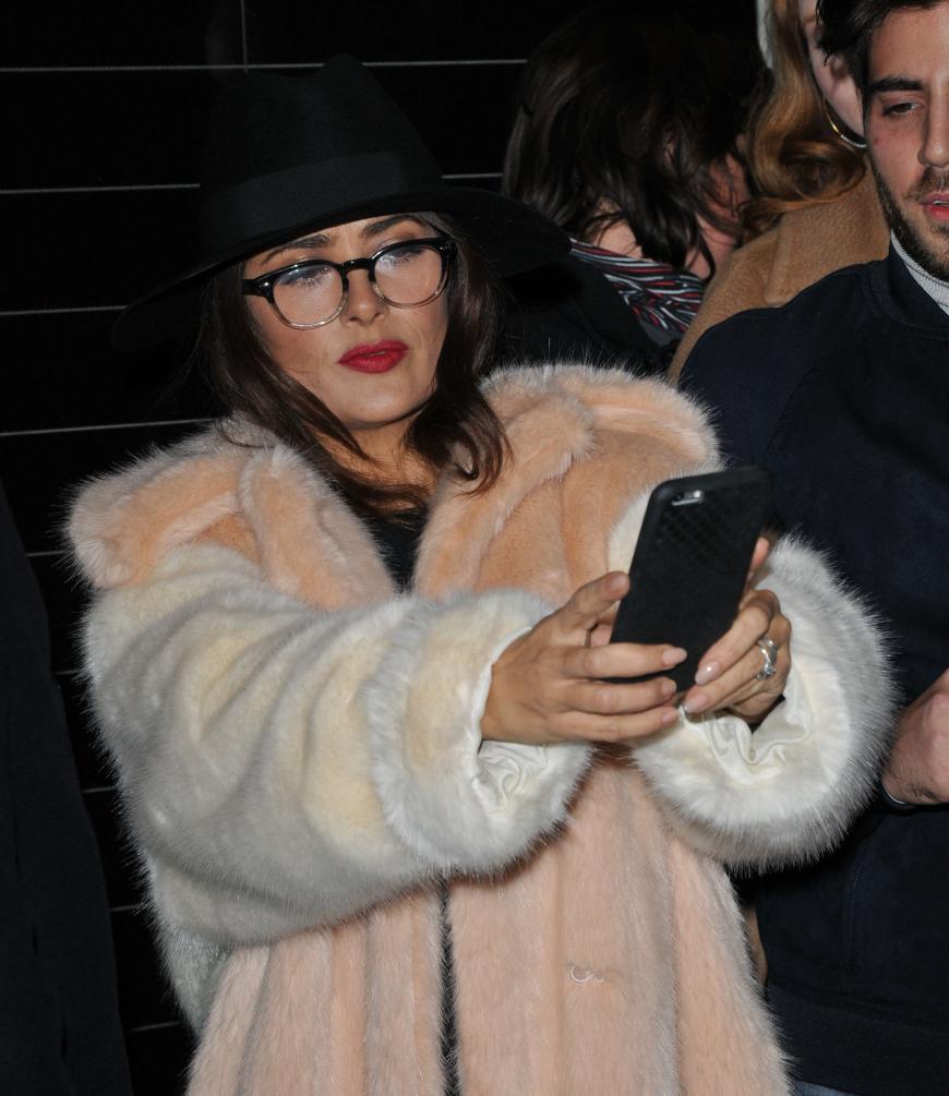 Salma Hayek könnte die Hülle gut gebrauchen.