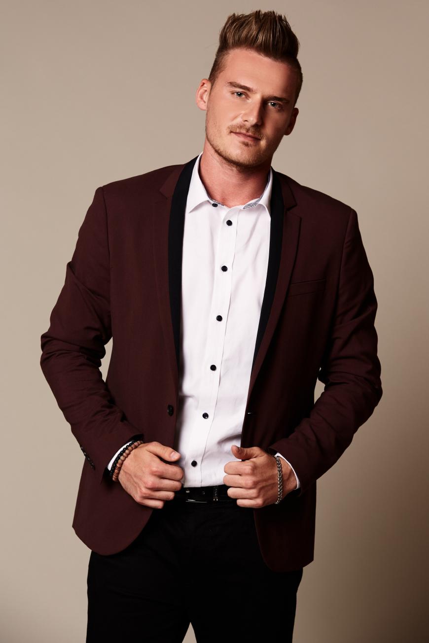 Vadim Vyskubov, 27, Export-Assistent aus Weinheim (Keine Rose in Episode 1). Vadim auf Insta
