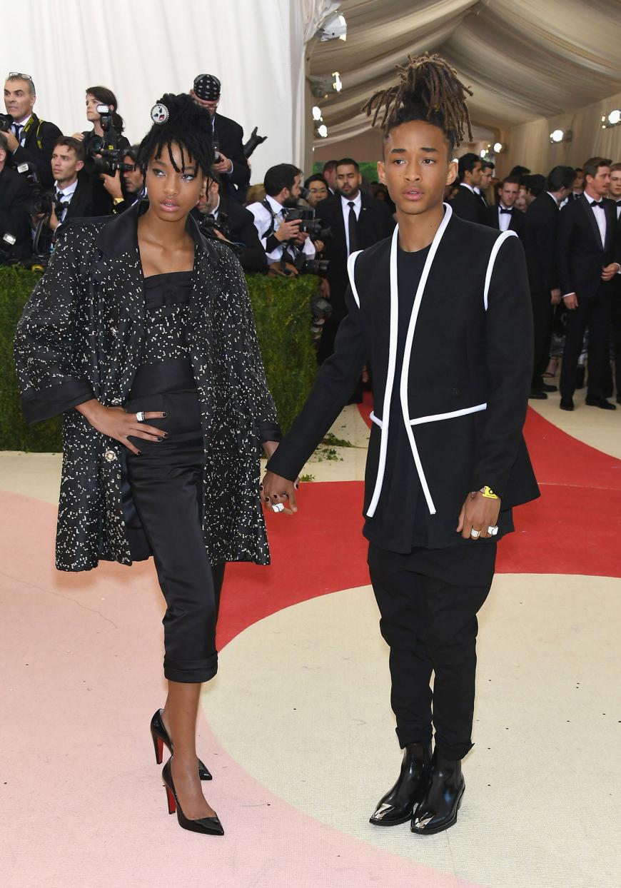 Willow und Jaden Smith warfen sich gewohnt lässig in Pose.