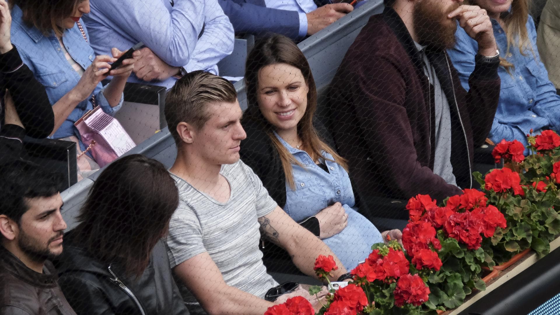 Aww Toni Kroos Macht Seiner Frau Jessica Diese Susse Liebeserklarung Ok Magazin