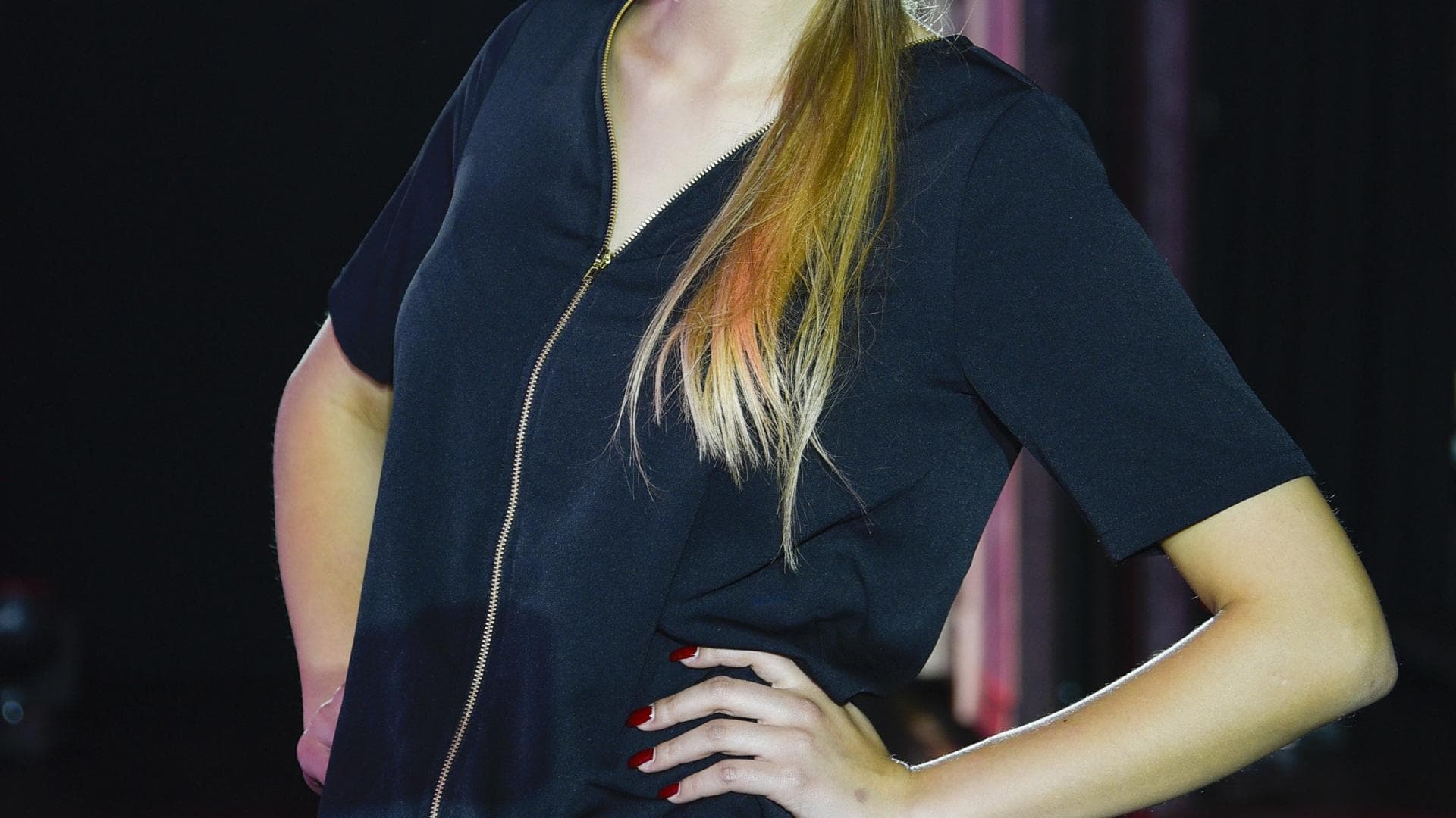 Wow! GNTM Elena Carrière zeigt sich oben ohne und mit ...