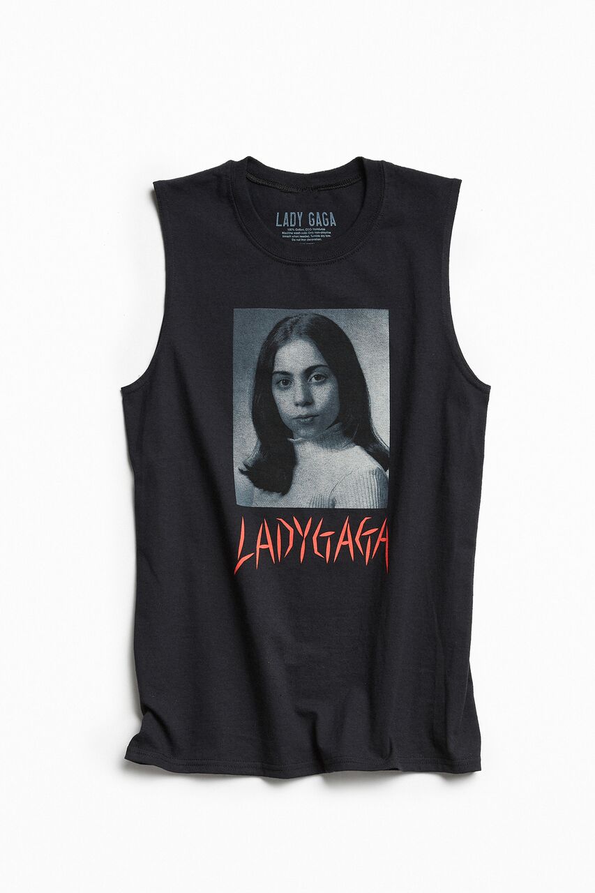 Lady Gaga x Urban Outfitters launchen Merchandise!