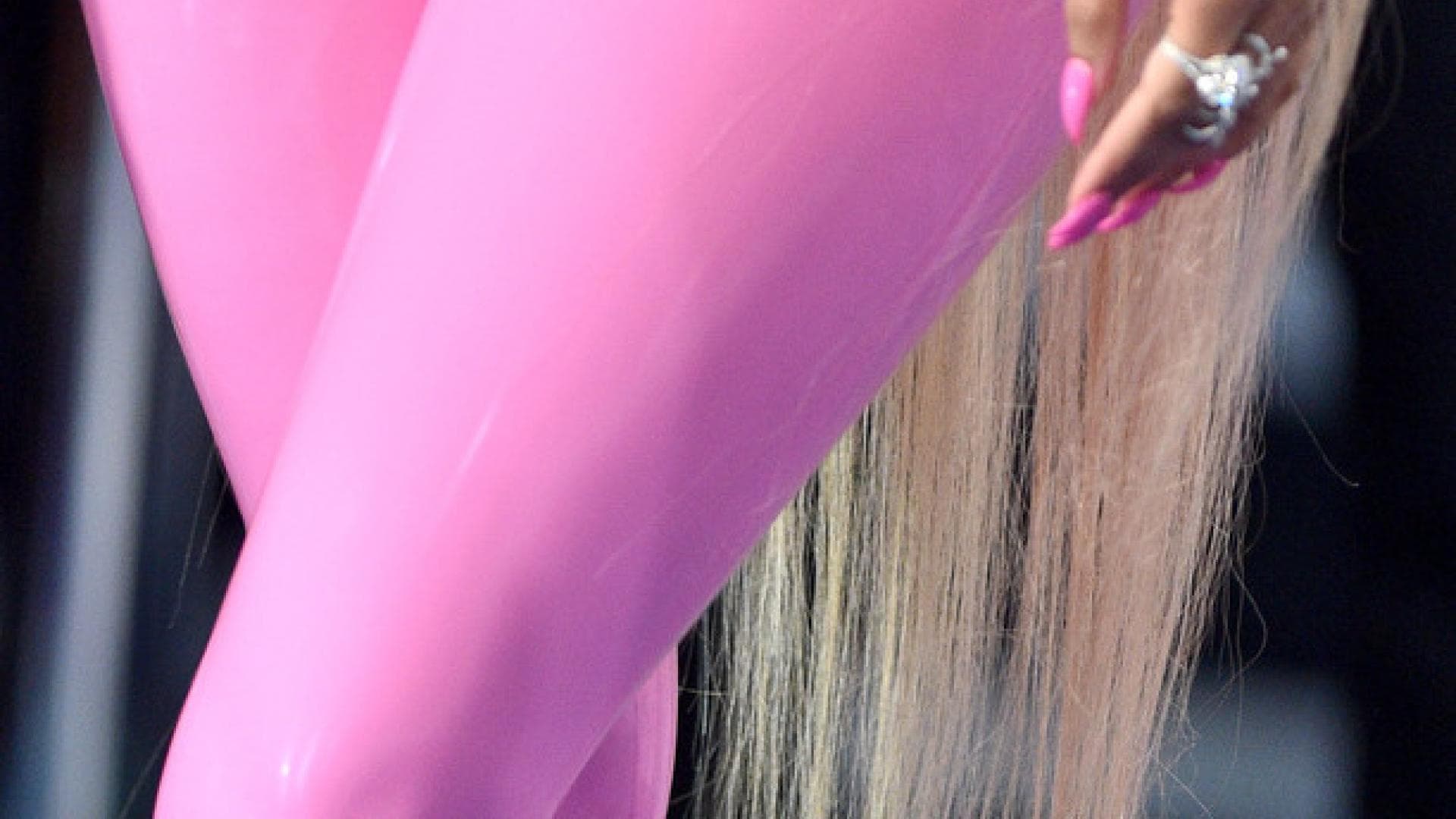 Krasser Cameltoe Fashion Fauxpas Nicki Minaj Zeigt Untenrum Alles 