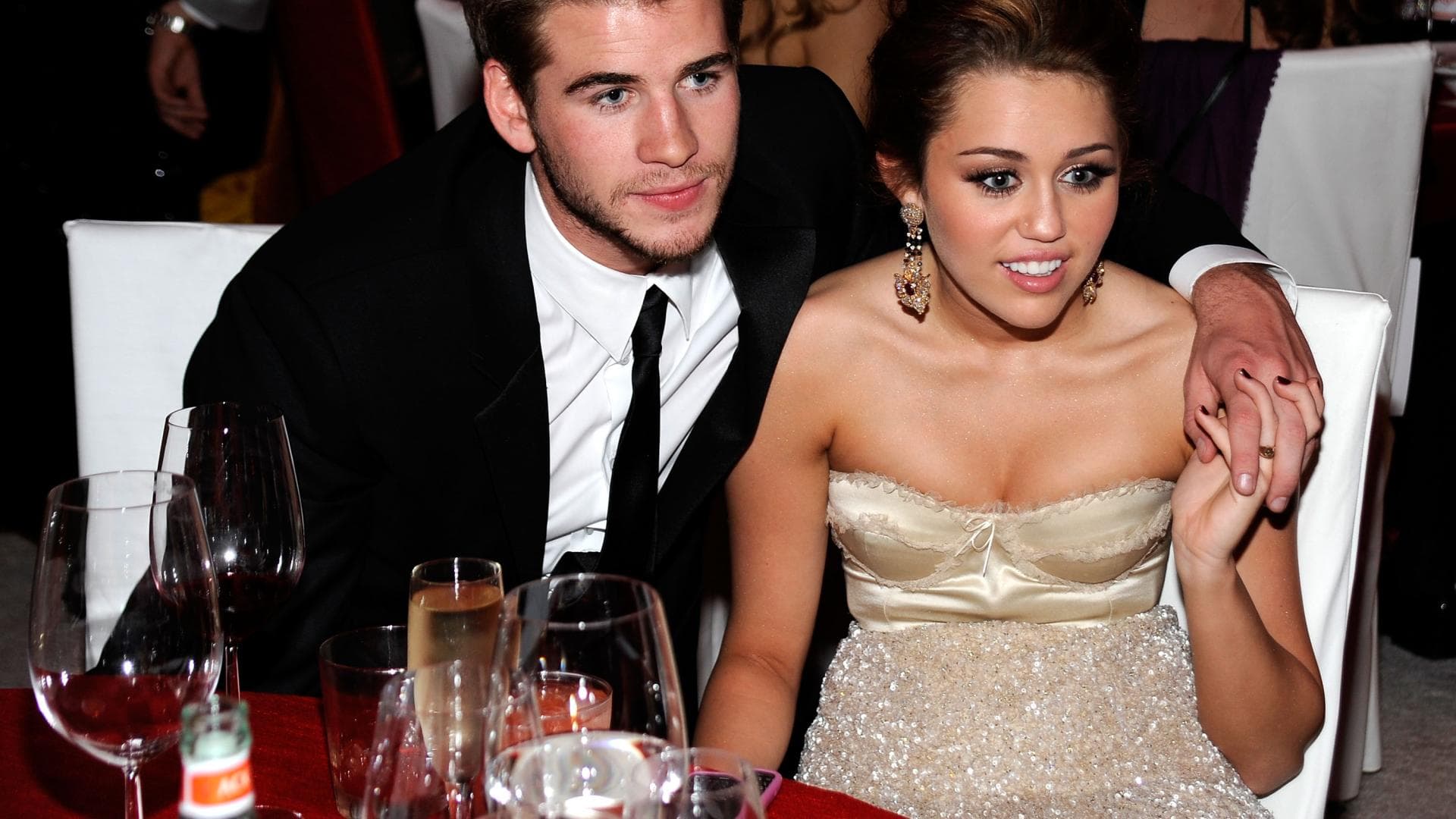 Miley Cyrus Liam Hemsworth Uberraschende Hochzeit Bilder