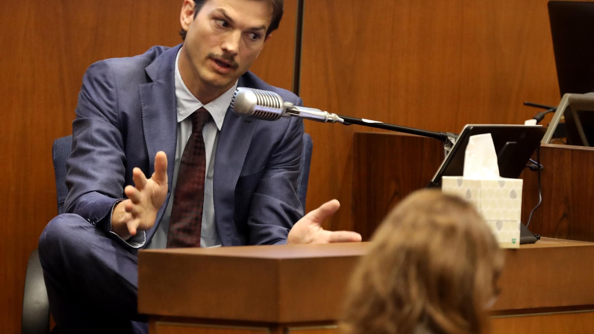 Ashton Kutcher vor Gericht: Sein allerschwerster Gang