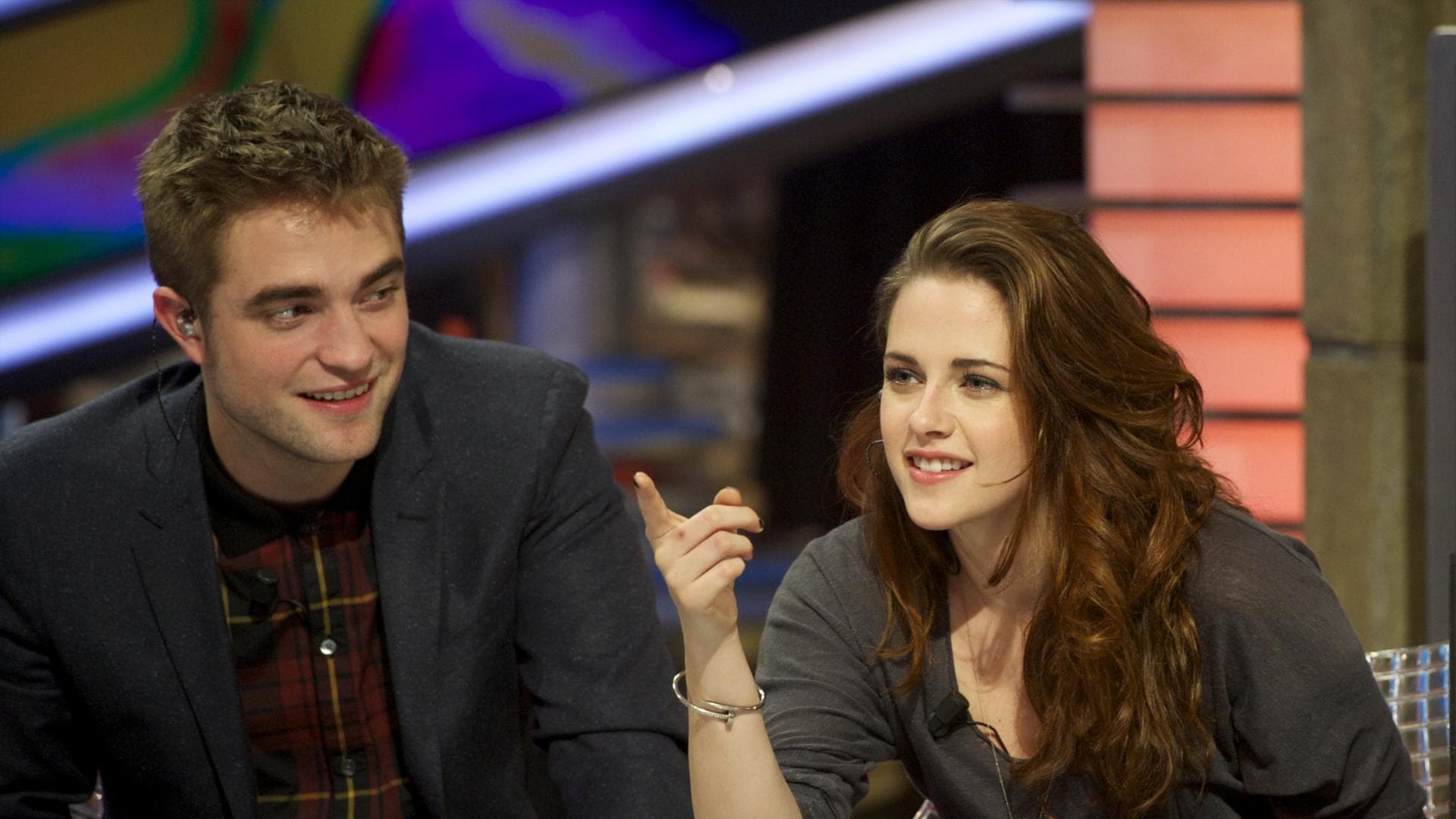 360 Degrees Overview Kristen Stewart Bald Wieder An Robert