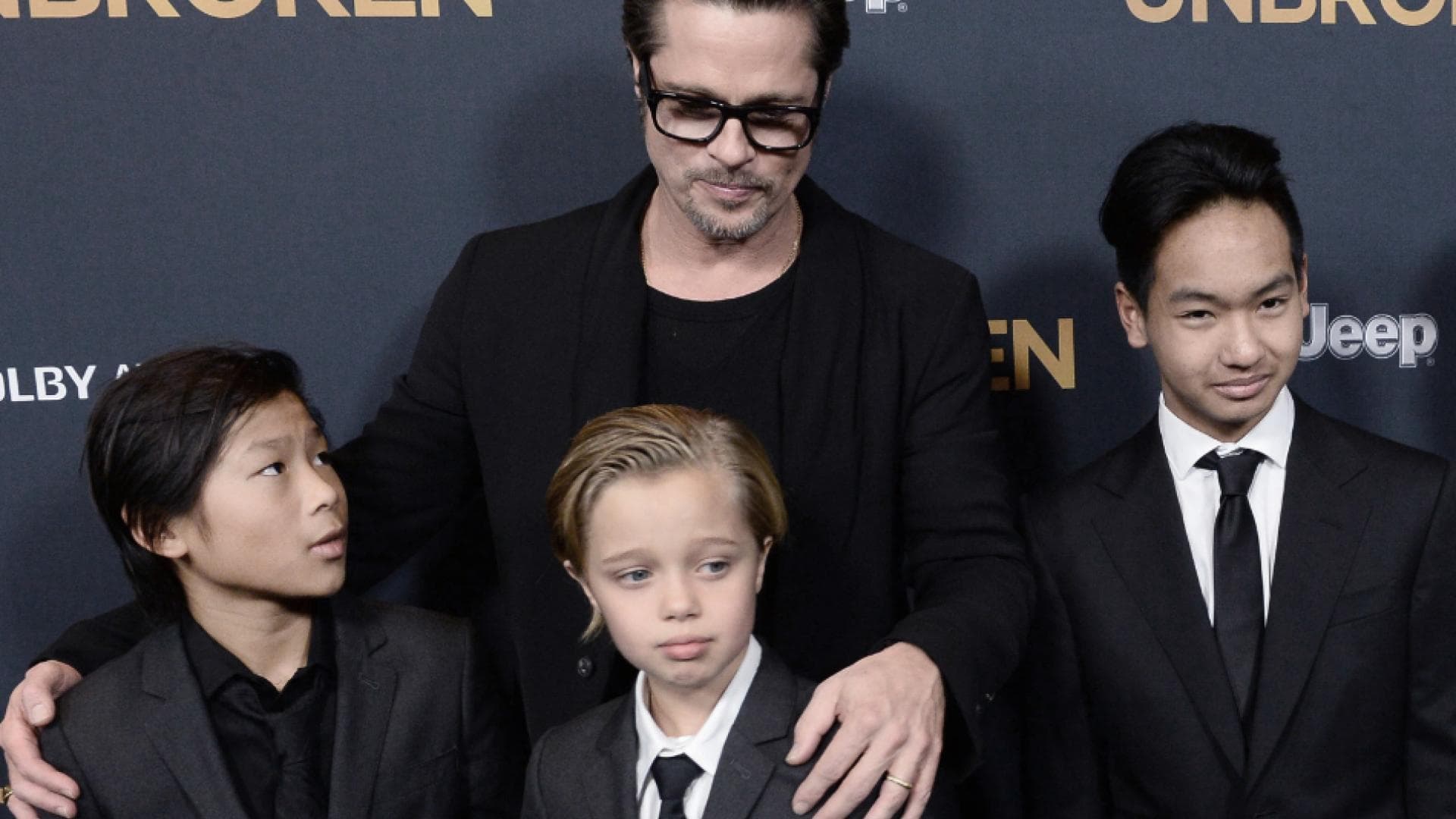 Shiloh Jolie Pitt Jetzt Wendet Sie Sich Gegen Brad In 2006, angelina gave birth to her and brad's first biological child in namibia. shiloh jolie pitt jetzt wendet sie