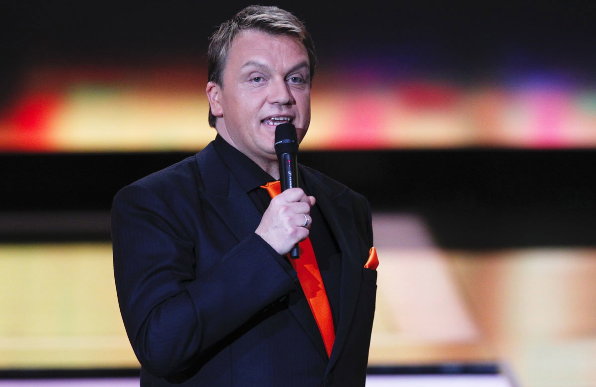 Hape Kerkeling: Warum der Entertainer endlich glücklich ist - Vimarsana News