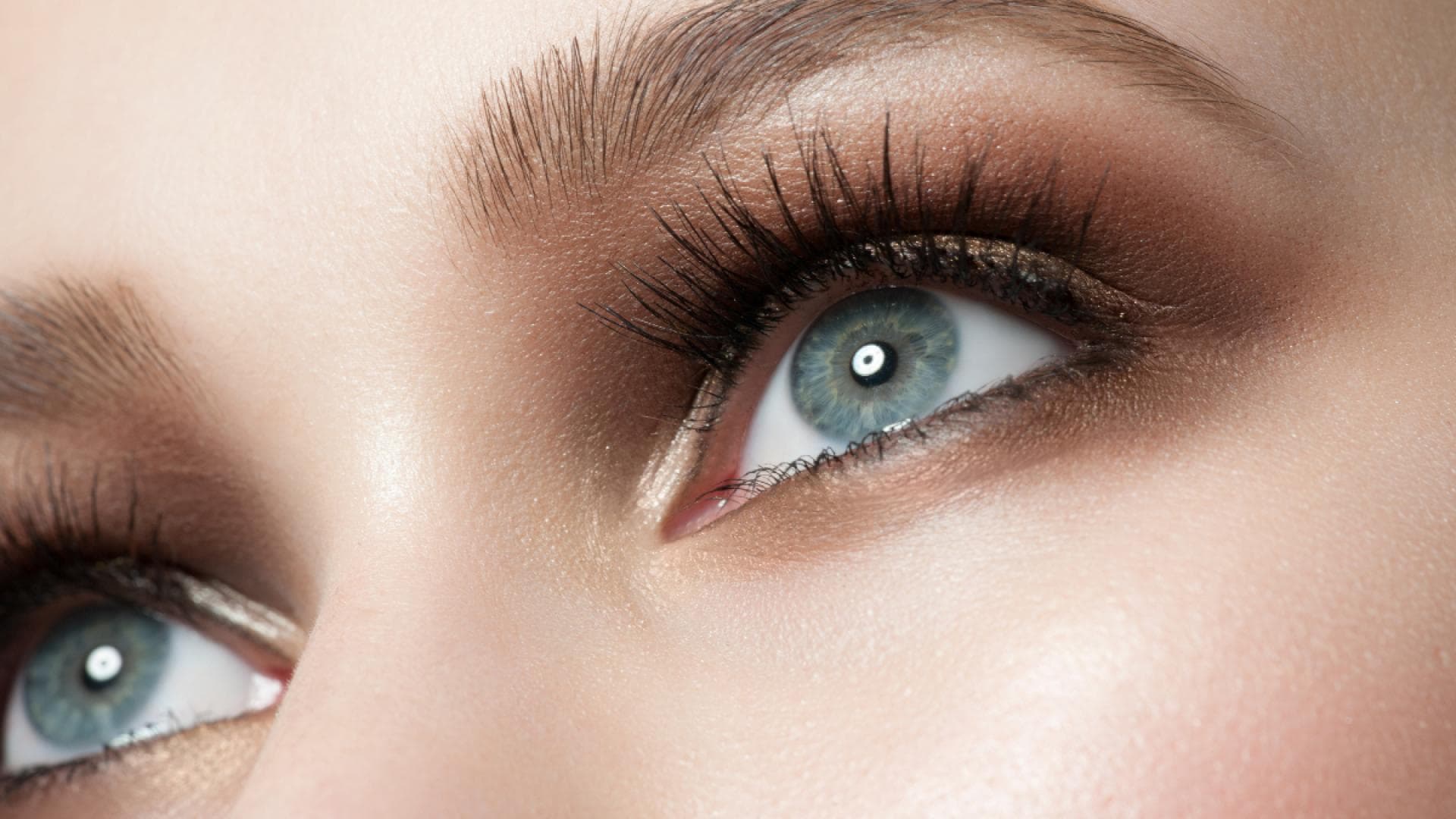 Schöne Wimpern Diese DrogerieMascara für magische Ergebnisse