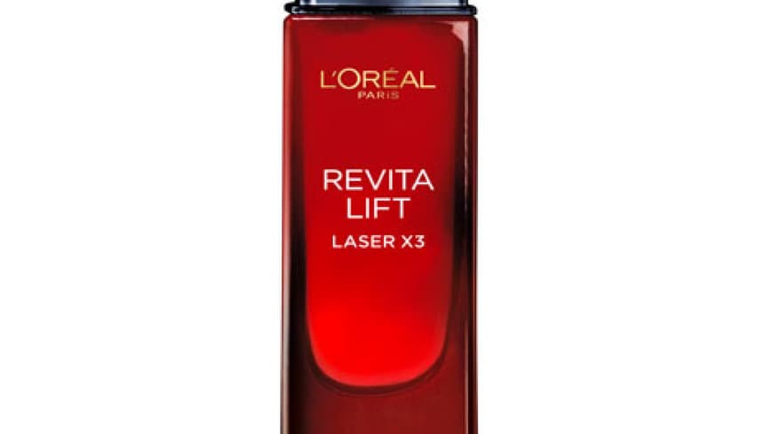 Dieses Serum macht nicht nur namentlich Laser-Behandlungen Konkurrenz, es glättet nachweislich die Hautoberfläche, mildert Fältchen und stärkt die Haut. Dieses Serum macht nicht nur namentlich Laser-Behandlungen Konkurrenz, es glättet nachweislich die Hautoberfläche, mildert Fältchen und stärkt die Haut.