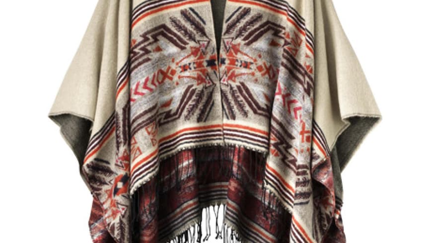 11. Juli 2012: Perfekt für laue Sommernächte: Strick-Poncho von Olsen, ca. 60 Euro 11. Juli 2012: Perfekt für laue Sommernächte: Strick-Poncho von Olsen, ca. 60 Euro
