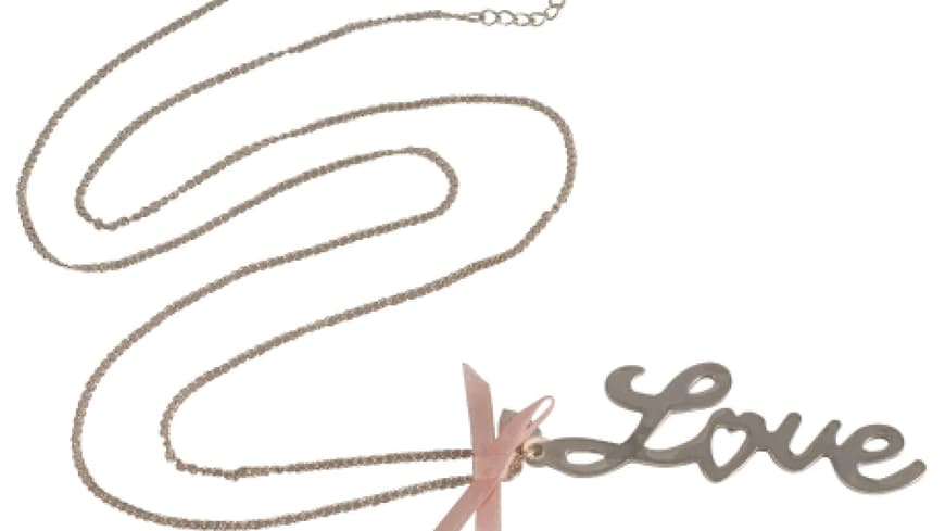 Kette mit Love-Anhänger von I AM, ca. 8 Euro Kette mit Love-Anhänger von I AM, ca. 8 Euro