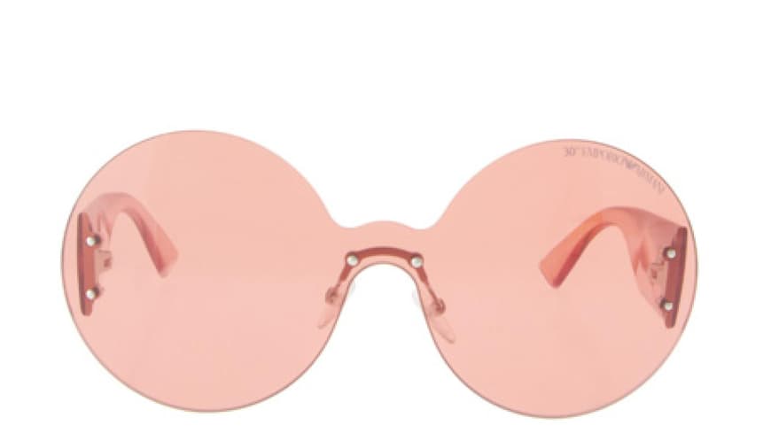 22. Juni 2012: Nicht nur was für Verliebte: rosarote Sonnenbrille von Emporio Armani über asos.de, ca. 150 Euro 22. Juni 2012: Nicht nur was für Verliebte: rosarote Sonnenbrille von Emporio Armani über asos.de, ca. 150 Euro