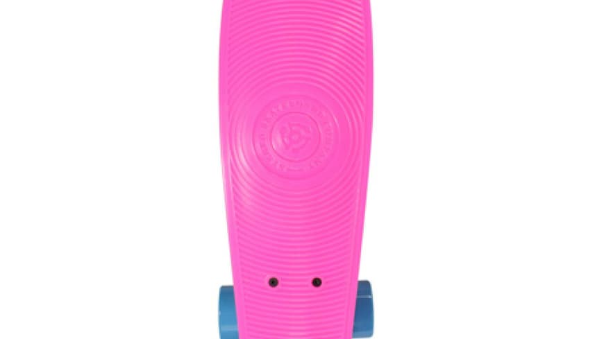 02. Juli 2012: Fashionista turns Skatergirl! Damit starten wir in den Sommer: Cruiser Board von Stereo über frontlineshop.com, ca. 90 Euro 02. Juli 2012: Fashionista turns Skatergirl! Damit starten wir in den Sommer: Cruiser Board von Stereo über frontlineshop.com, ca. 90 Euro