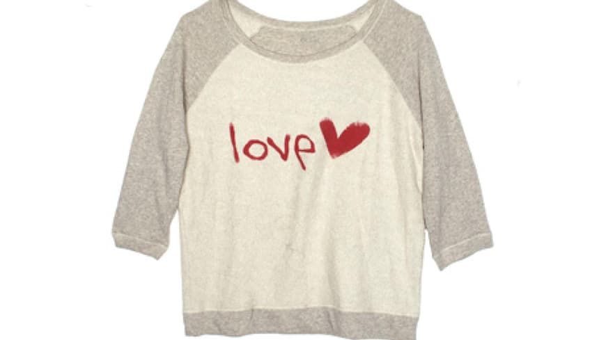 14. September 2012: Wir sind absolut in love mit den tollen Shirts und Pullovern von The Hip Tee. Den Kontrast-Sweater mit Love-Print gibt es über thehiptee.es für ca. 85 Euro 14. September 2012: Wir sind absolut in love mit den tollen Shirts und Pullovern von The Hip Tee. Den Kontrast-Sweater mit Love-Print gibt es über thehiptee.es für ca. 85 Euro