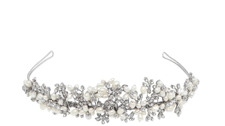Tiara von Poirier über ´hochzeit.de, ca. 165 Euro Tiara von Poirier über ´hochzeit.de, ca. 165 Euro