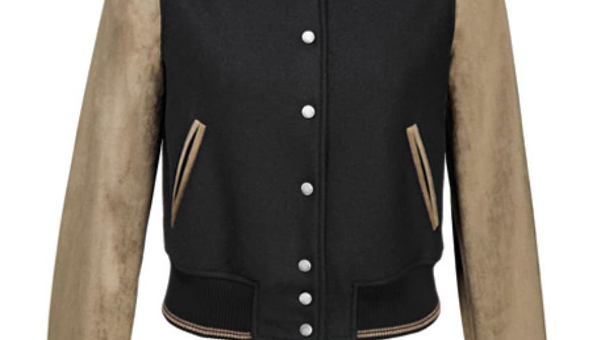 31. Juli 2012: Lässig und elegant zugleich! Die Baseballjacke mit kleinem Glitzerkragen lässt unsere Herzen höher schlagen! Jacke von Marc Cain, ca. 280 Euro 31. Juli 2012: Lässig und elegant zugleich! Die Baseballjacke mit kleinem Glitzerkragen lässt unsere Herzen höher schlagen! Jacke von Marc Cain, ca. 280 Euro