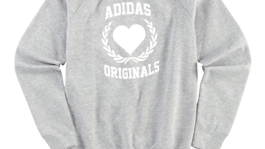 11. Oktober 2012: Dieser Sweater kriegt sie alle rum: Retro-Lovers, Sport-Fanatiker, Fashionvictims... Von Adidas zu bestellen über frontlineshop.com, ca. 60 Euro 11. Oktober 2012: Dieser Sweater kriegt sie alle rum: Retro-Lovers, Sport-Fanatiker, Fashionvictims... Von Adidas zu bestellen über frontlineshop.com, ca. 60 Euro