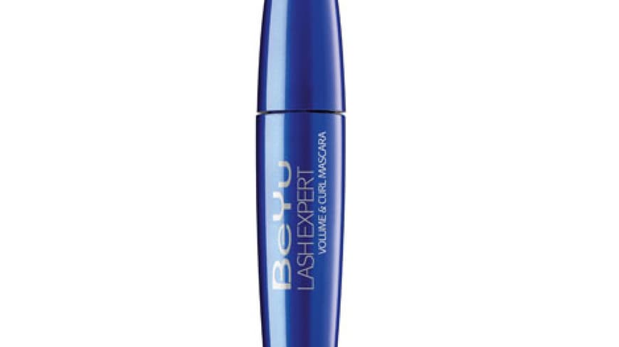 Alles was sich Wimpern wünschen können, bekommen Sie mit dieser neuen Mascara: Verlängerung und Schwung. Alles was sich Wimpern wünschen können, bekommen Sie mit dieser neuen Mascara: Verlängerung und Schwung.