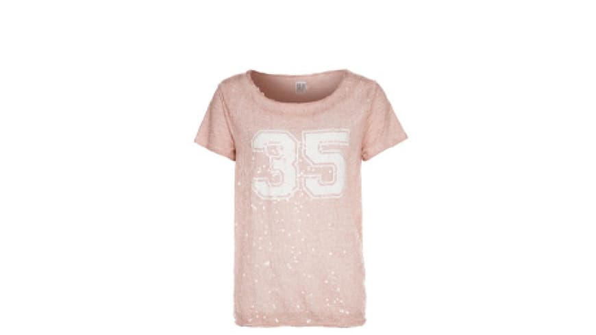 Glamourfaktor: nude farbendes Print T-shirt mit funkelnden Paillleten von Saint Tropez, jetzt 21 Euro Glamourfaktor: nude farbendes Print T-shirt mit funkelnden Paillleten von Saint Tropez, jetzt 21 Euro