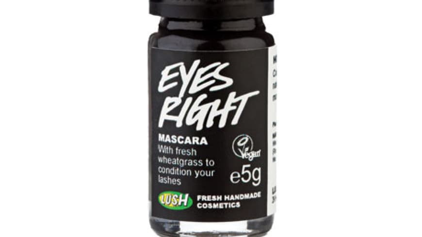 Ja, Sie sehen richtig. Das hier ist tatsächlich eine Mascara. Und das Beste: sie ist auch für Kontaktlinsenträgerinnen und empfindliche Augen geeignet. Da bleiben keine Wünsche offen! Ja, Sie sehen richtig. Das hier ist tatsächlich eine Mascara. Und das Beste: sie ist auch für Kontaktlinsenträgerinnen und empfindliche Augen geeignet. Da bleiben keine Wünsche offen!