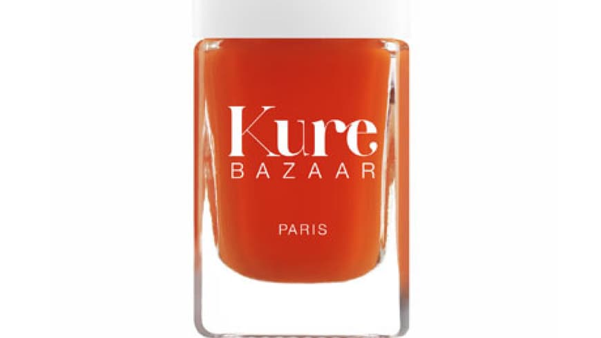 Afrika lässt grüßen! Die fröhlichen Farben von Kure Bazaar Paris sind dank ihrer eco-natürlichen Formel und der Verringerung von Chemikalien besonders schonend für den Nagel. Perfekt für stylische Sommerlooks!
Afrika lässt grüßen! Die fröhlichen Farben von Kure Bazaar Paris sind dank ihrer eco-natürlichen Formel und der Verringerung von Chemikalien besonders schonend für den Nagel. Perfekt für stylische Sommerlooks!