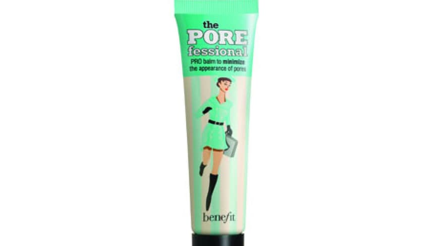 Optische Retusche: Unter oder über der Make-up-Base verwendet, lässt dieses Produkt Poren und feine Linien verschwinden bis zum Abschminken. The POREfessional von Benefit, 22ml ca. 33 Euro Optische Retusche: Unter oder über der Make-up-Base verwendet, lässt dieses Produkt Poren und feine Linien verschwinden bis zum Abschminken. The POREfessional von Benefit, 22ml ca. 33 Euro