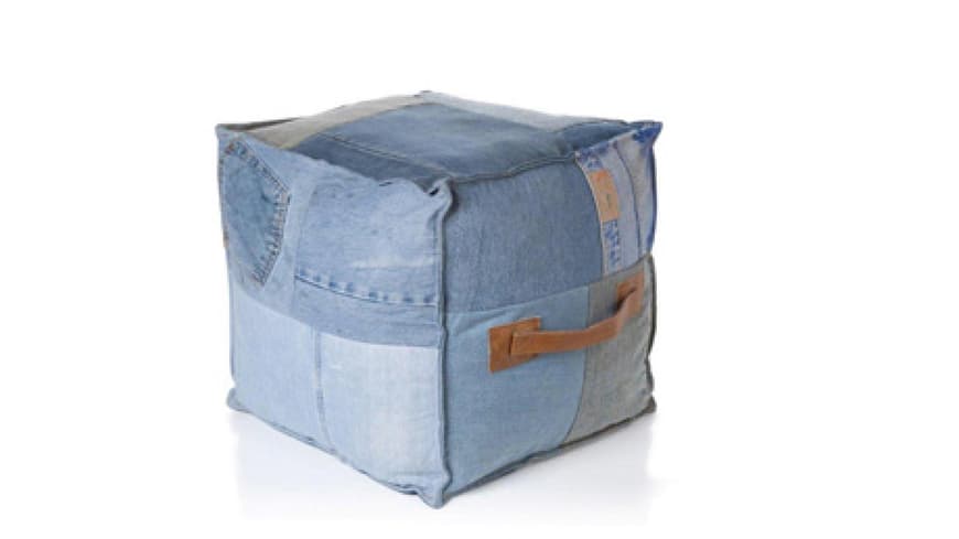 18. September 2012: Wer Jeans liebt, kann nun auch sein zu Hause jeanstauglich gestalten. Vielleicht mit dem Demin-Hocker über trendrooms.com für ca. 150 Euro?! 18. September 2012: Wer Jeans liebt, kann nun auch sein zu Hause jeanstauglich gestalten. Vielleicht mit dem Demin-Hocker über trendrooms.com für ca. 150 Euro?!