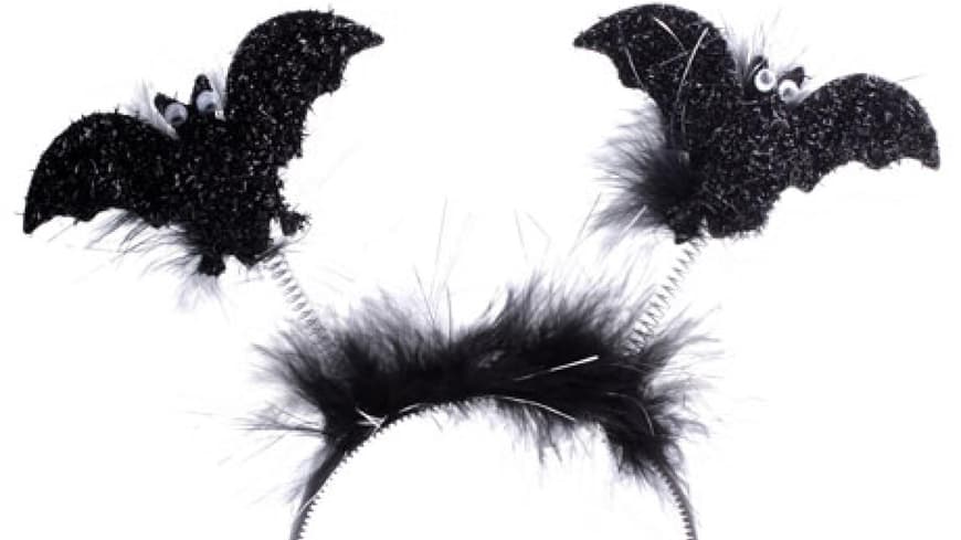 Heute wird es wieder Zeit sich zu gruseln. Wer für die nächste Halloween-Party noch ein Outfit sucht, schmückt sich am besten mit diesem schaurig schönen Haarreif. Heute wird es wieder Zeit sich zu gruseln. Wer für die nächste Halloween-Party noch ein Outfit sucht, schmückt sich am besten mit diesem schaurig schönen Haarreif.