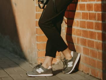 Schuh-Trend 2022: Diese Sneaker von New Balance trägt jeder