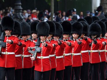 Soldaten bei Trooping the Colour Parade 