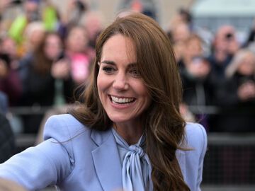 Prinzessin Kate lächelt 