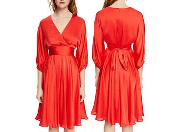Rotes Kleid im Seidenlook