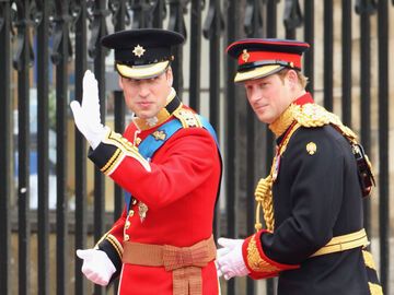 Prinz William und Prinz Harry bei Williams Hochzeit mit Kate im Jahr 2011