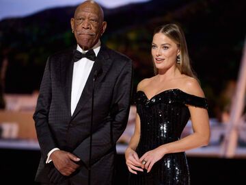 Morgan Freeman und Margot Robbie bei den 95. Oscars 2023