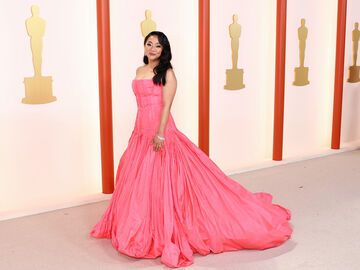 Stephanie Hsu Oscars 2023 pinkes Kleid