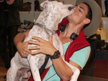 Süüüüß: Silva Gonzalez mit seinem Hund Thor