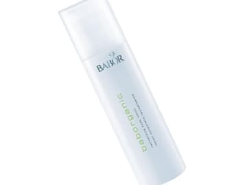 Für den Körper: Seit Oktober erhältlich: Baborganic Revitalizing Body Lotion von Babor, 200 ml ca. 38 Euro