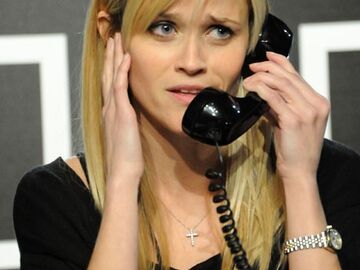 Reese Witherspoon hat gerade erst ihre Trennung von Jake Gyllenhaal bekannt gegeben - jetzt zeigte sie sich erstmals wieder in der Öffentlichkeit