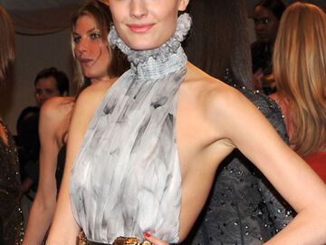 Supermodel Constance Jablonski feierte in New York mit. Die Met Gala ist der Auftakt zur jährlichen Metropolitan Museum of Art-Ausstellung
