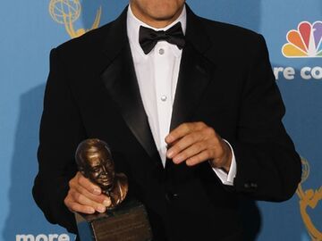 Große Ehre: George Clooney erhielt den Ehren Emmy "Bob Hope Humanitarian Award"