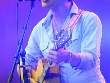 Das gemischte Publikum, das nicht nur aus Freundinnen bestand, war sich einig: Die Stimme von James Morrison ist einzigartig