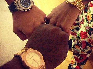 Eine Tumblr-Seite enttarnte Sean Kingston und seine Uhren-Fälschungen. Peinlich!