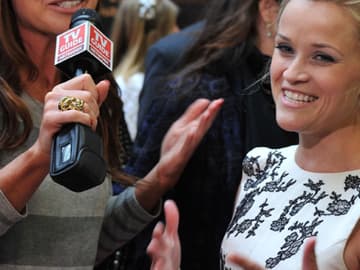 Selbst die Journalisten wurden von Reeses strahlendem Lachen angesteckt