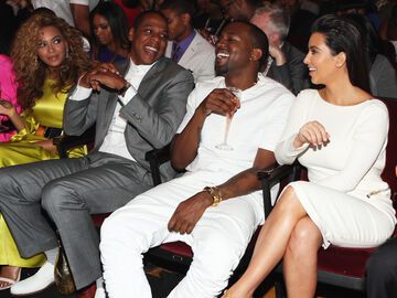 Ihr Best Buddies: Kanye West und Kim Kardashian zeigen sich gern an der Seite von Beyoncé Knowles und Jay-Z, wie hier im Juli 2012 bei den BET Awards