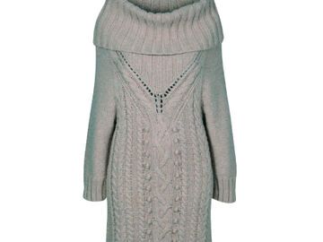 Wichtig für den perfekten Look: blickdichte Strumpfhosen. Kleid von Monsoon, ca. 100 Euro
