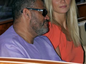 Zusammen mit Hollywood-Star Laurence Fishburne teilte sie sich eine Gondel