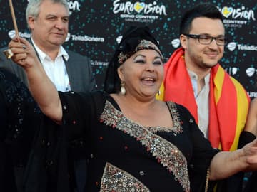 Vlatko Lozanoski und Esma RedÅ¾epova sind gut drauf. Sie treten für ihre Heimat Mazedonien an und singen "Pred da se razdeni"