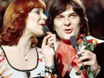 Am 14. Juli verstarb Norbert Berger, Sänger des legendären Schlager-Duos Cindy & Bert, im Alter von 66 Jahren an einer Lungenentzündung. Tragisch: Am Tag vor seinem Tod´ machte er seiner Lebensgefährtin Milly, mit der er 26 Jahre lang zusammen war, einen Antrag