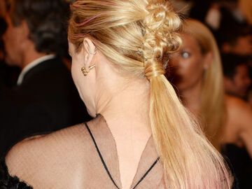 Diane Kruger mit pinken Haarspitzen